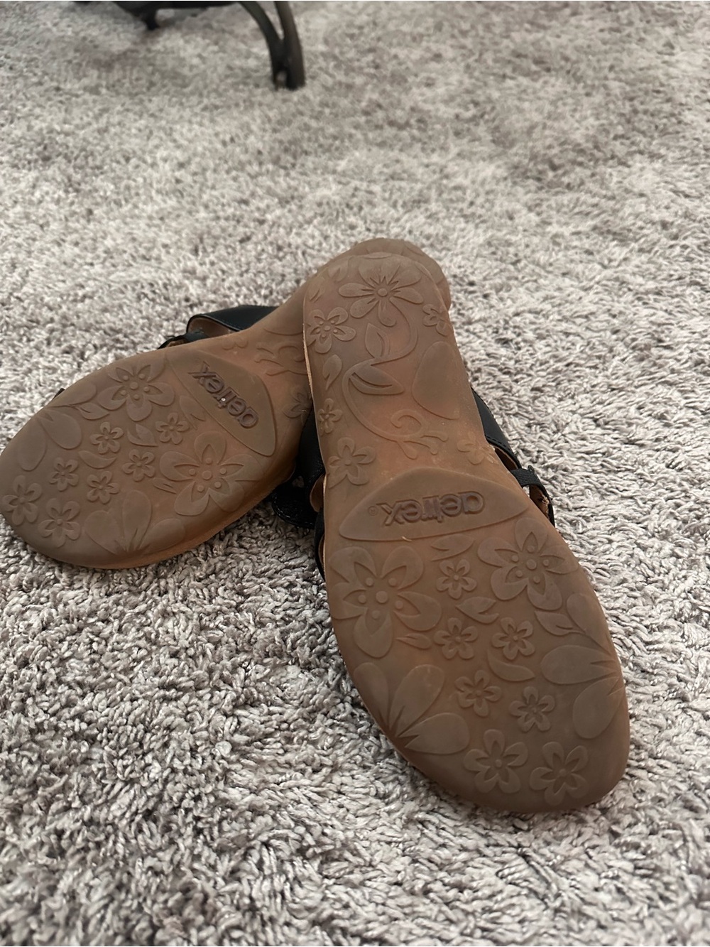 Aetrex Izzy Sandals - Picture 4 of 5